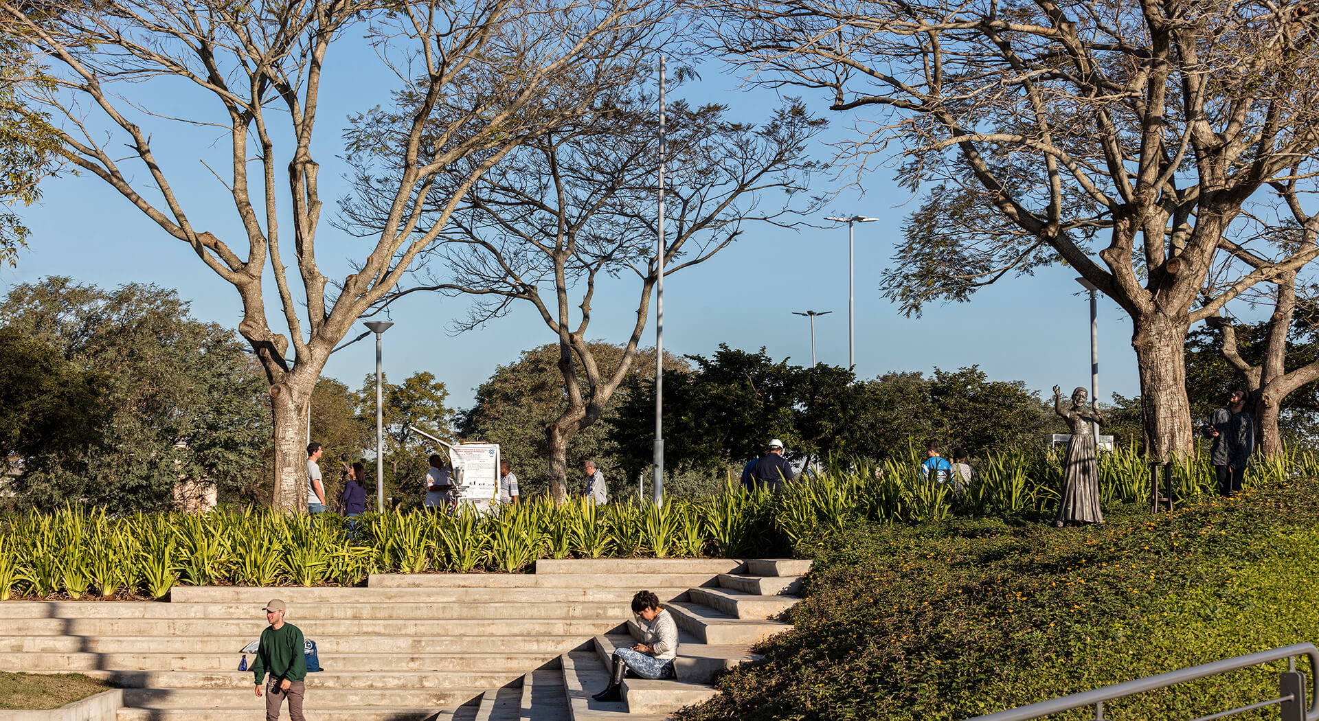 92601_20X30_180712-032A