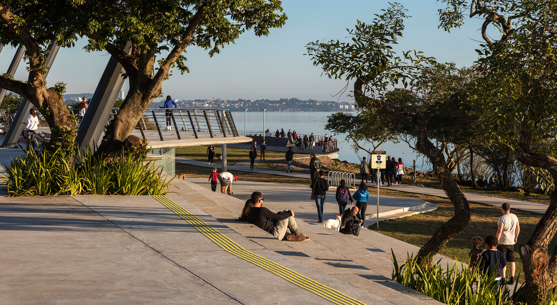 92601_20X30_180712-056A