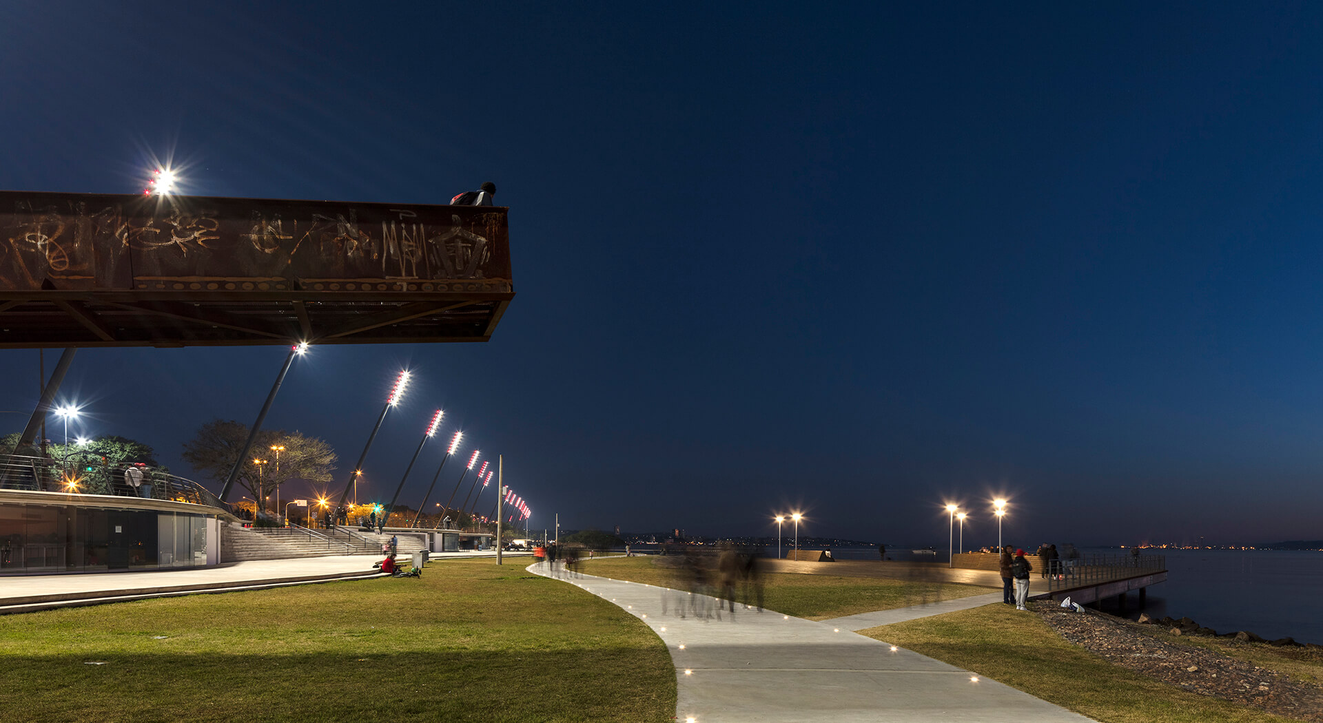 92601_20X30_180712-083A